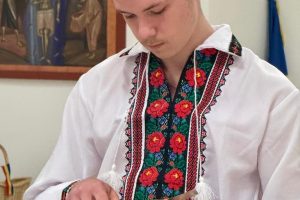 2025.04.04Viena04 2025.04.04Viena04